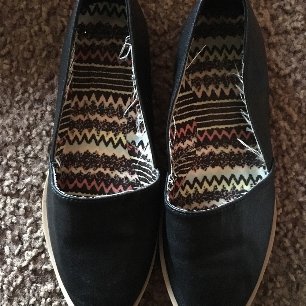 Dress shoes